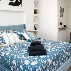  Apartment Au Pied Du Vieux-port Wifi Netflix France