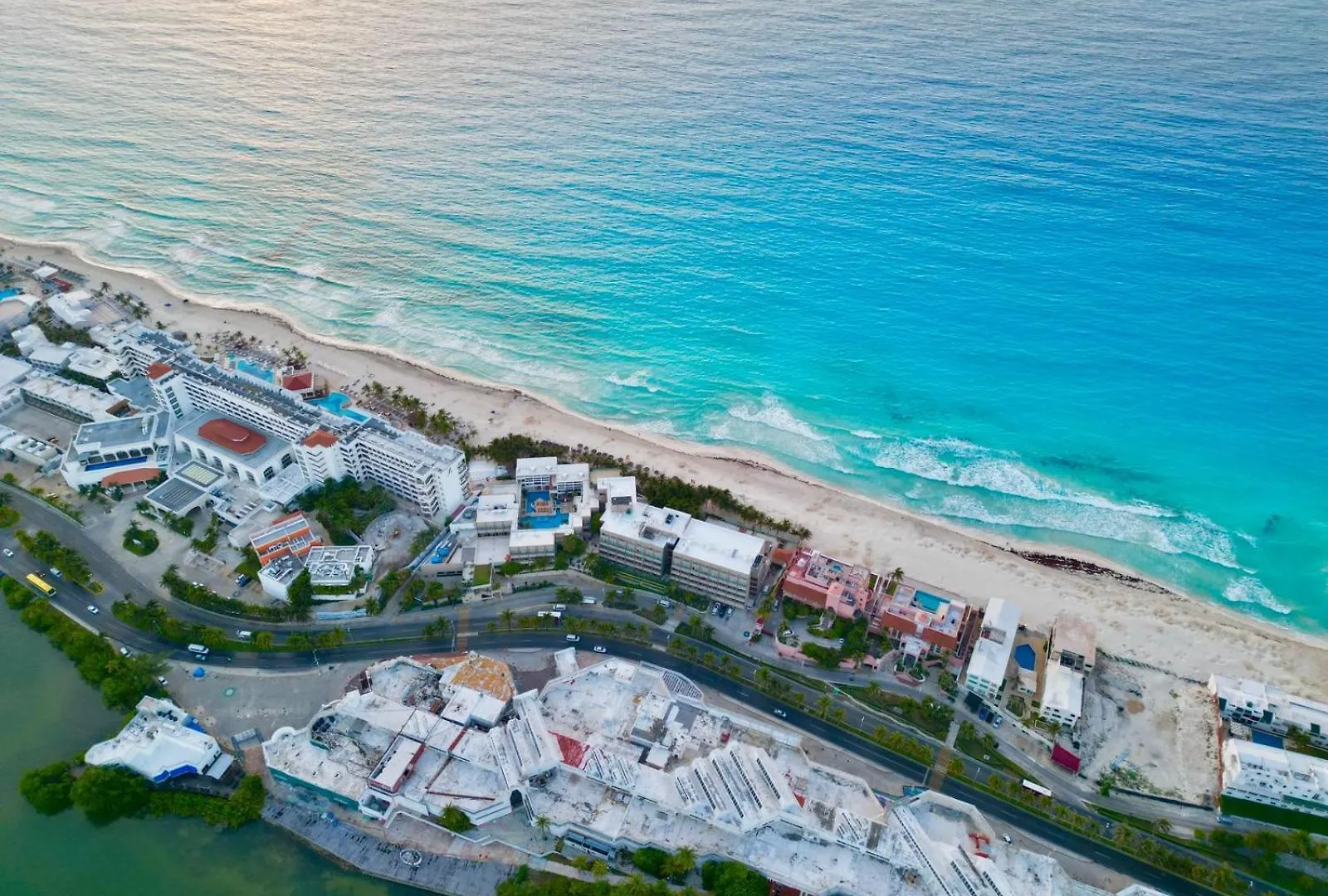 Flamingo Cancun All Inclusive 4*,  Mexico