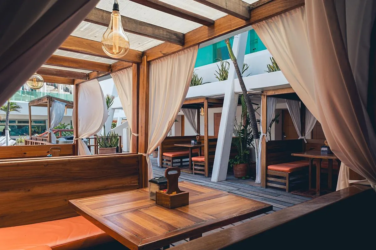 Flamingo Cancun All Inclusive Szálloda
